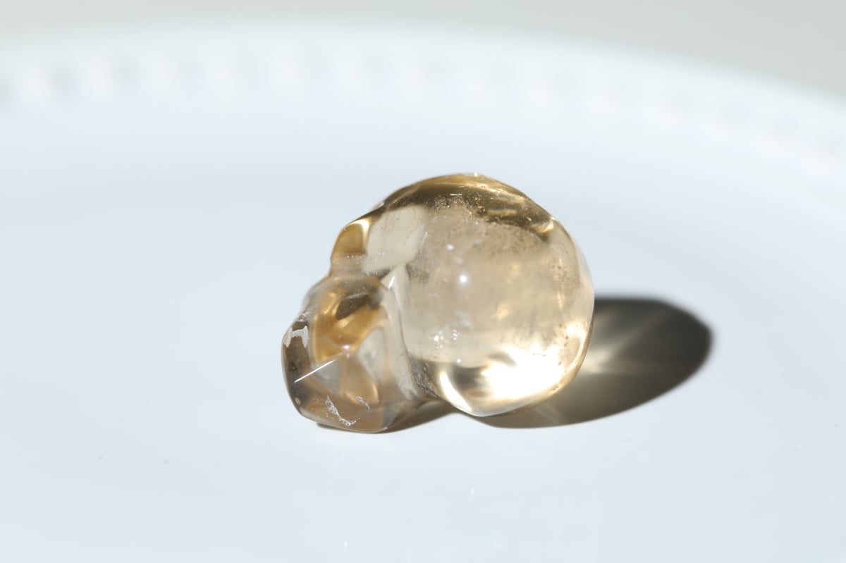 軽やかに楽しむ】虹入り ナチュラルシトリン スカル | Y.S.Y24
