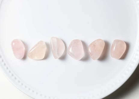 【女神性に目覚める】ハイクオリティ モルガナイト タンブルM（６個セット）