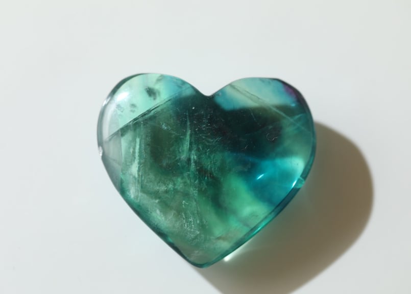 Hawaii】虹入りフローライト ハート | Y.S.Y24