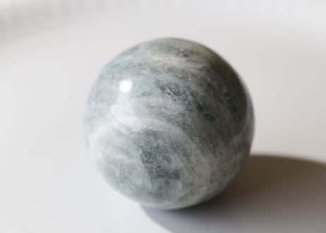 【new earth】虹入り キラキラアクアマリン スフィア