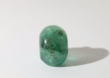 【覚醒の記憶】ハイクオリティ 虹入り グリーンフローライト スカル