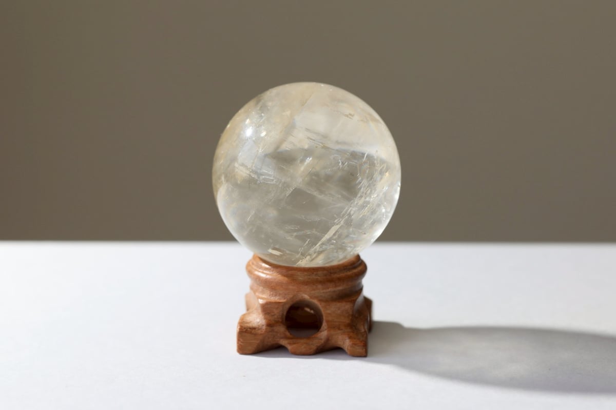 天然石　虹入り　ゴールデンカルサイトスフィア 天然石 虹入り ゴールデンカルサイトスフィア ゴールデンハニーカル