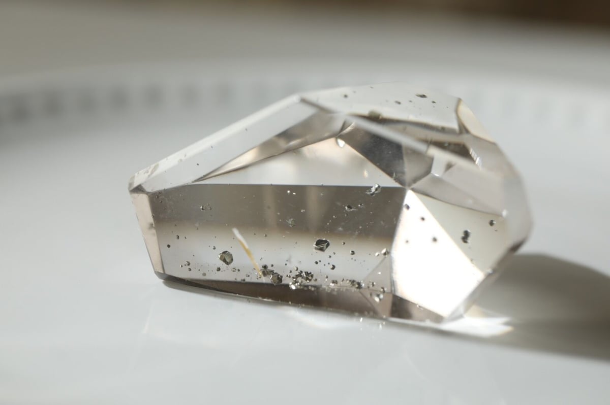 パイライトインクォーツ | Y.S.Y24 パイライトインクォーツ 9.914ct シュガーローフ?