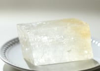 【洞察を照らす内なる太陽】虹入り ゴールデンオプティカルカルサイト
