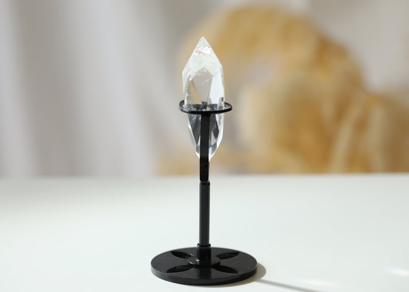 魔女の叡智】クリアクォーツ 宝石カット 台座付き | Y.S.Y24
