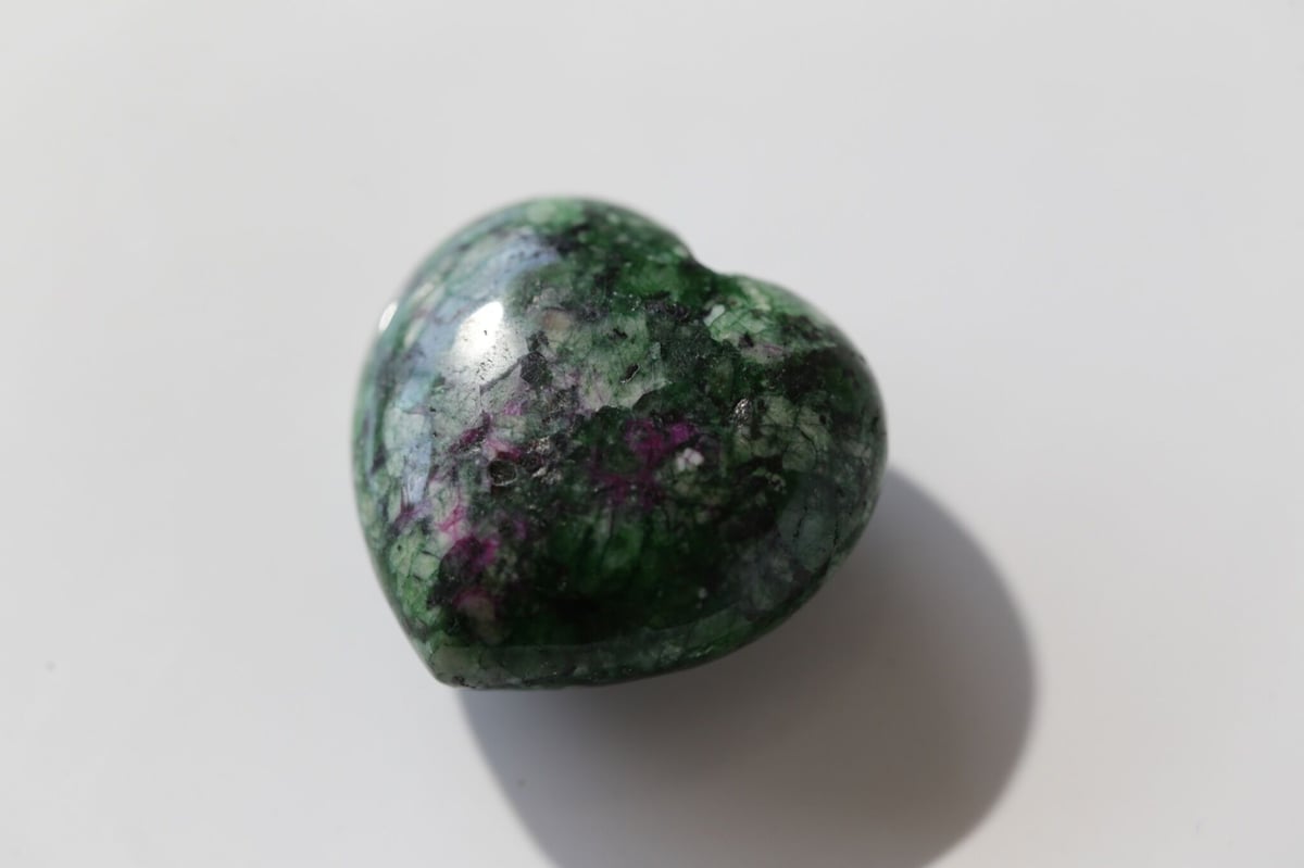 引き寄せ】ルビーインゾイサイト ハート | Y.S.Y24