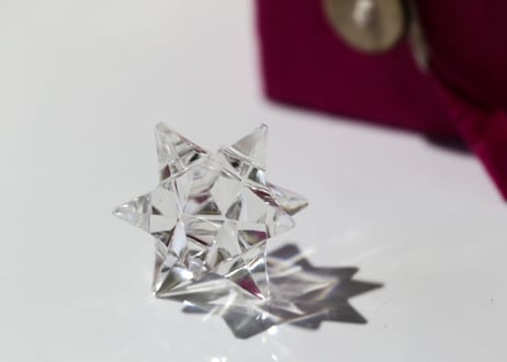 【次元を変える】ラクタの箱入り ガネッシュヒマール産 水晶 アステロイド