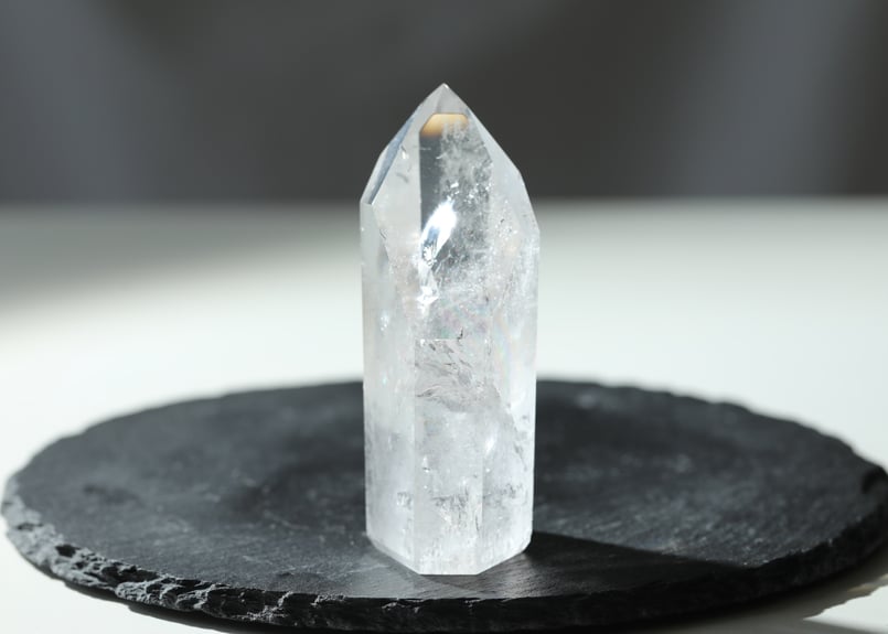 内なる光】トカンティンス産 虹入りクリアクォーツ ポイント | Y.S.Y24