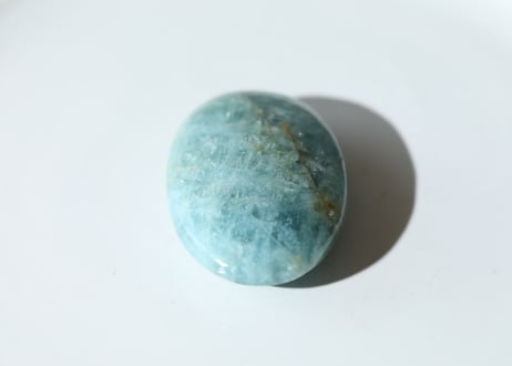 【くじらのお昼寝】アクアマリン 握り石