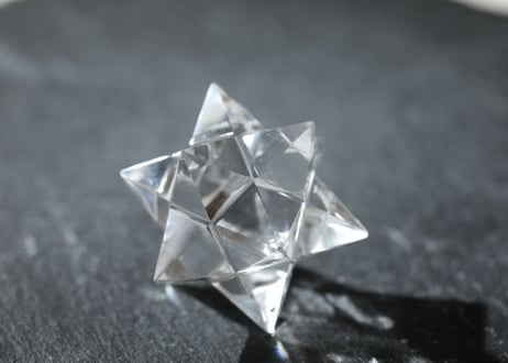 【聖なる守護者】ラクタの箱入り ガネッシュヒマール産 水晶 アステロイド