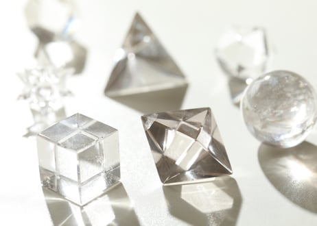 大技封入❣️【Over the Rainbow / 願いの実現を加速する】ガネッシュヒマール産水晶 幾何学セット ラクタの箱付き【かけがえのない存在】※イベントクーポン使用不可