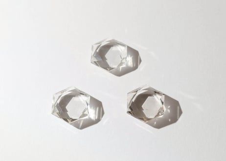 【HEALING ヒーリング（感謝・喜び・ゆるし・慈愛）シジル封入 オリジナルカード付き❣️】クリアクォーツ 六芒星（1個） ※イベントクーポン使用不可