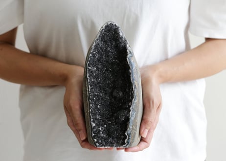 【魔法が生まれた銀河】スーパークオリティ ブラックアメジスト