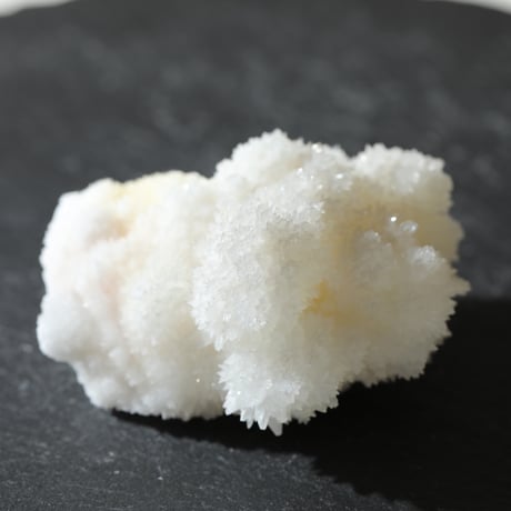 ホワイトアラゴナイトスフィア♡♡No.2554 ホワイトアラゴナイト | STORES