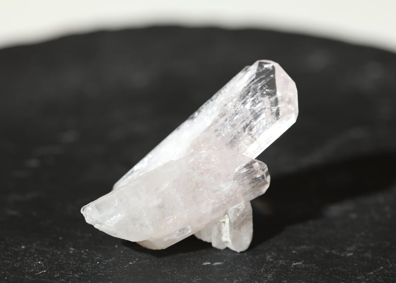 ピンクダンビュライトおまとめ116.9g 女性性を満たす】ダンビュライトピンクオーラ | 天然石