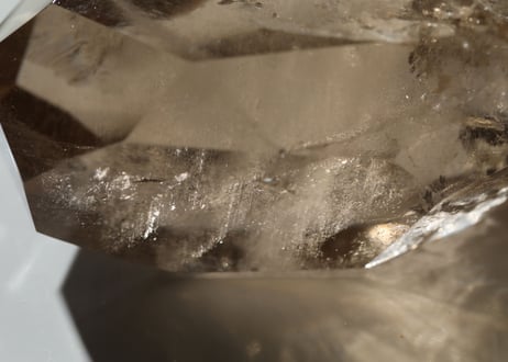 【気付きを得る】虹入りスモーキークォーツ フリーフォーム