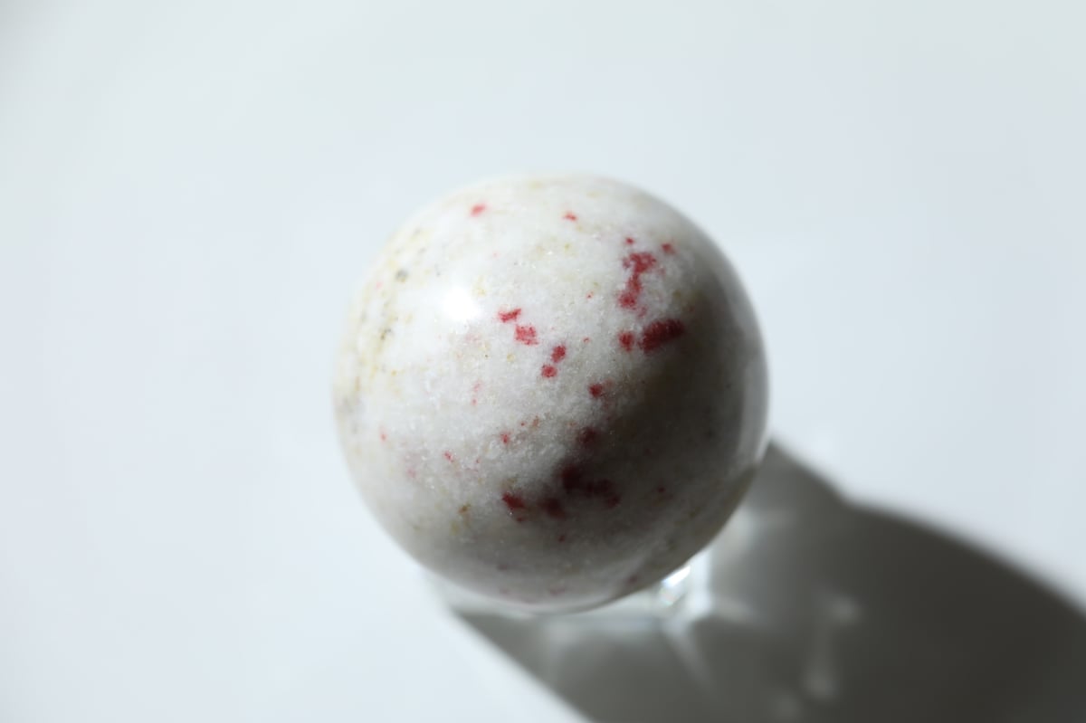 レア　高品質　シナバーインクォーツ　スフィア 柔軟性】シナバーインクォーツ スフィア | Y.S.Y24