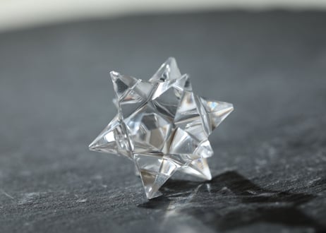 【ascension】ラクタの箱入り ガネッシュヒマール産 水晶 アステロイド