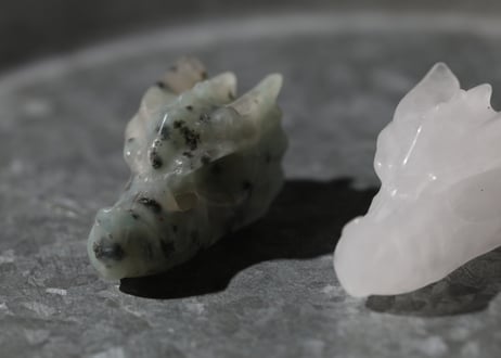 【のびのびと生きる】キウイジャスパー＆クォーツ ドラゴンセット