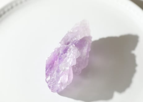 【溶けるような愛】虹入り エッジドアメジスト