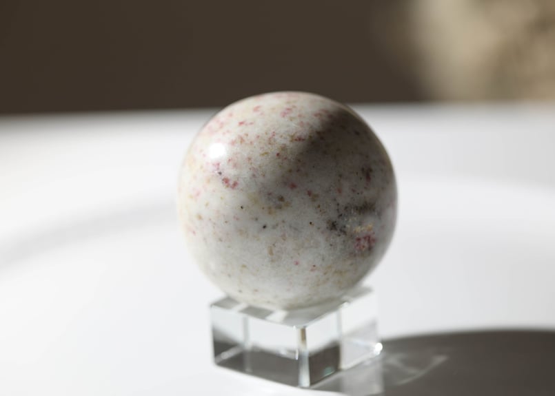 レア　高品質　シナバーインクォーツ　スフィア 柔軟性】シナバーインクォーツ スフィア | Y.S.Y24