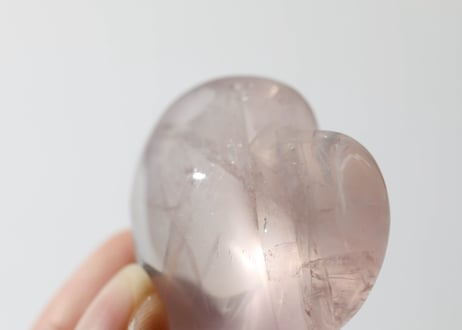 【CONNECTION つながり（必要なものすべてと繋がる） シジル封入 オリジナルカード付き❣️】＆【悟りのシッディ入り】虹入り ローズクォーツ ハート ※イベントクーポン使用不可