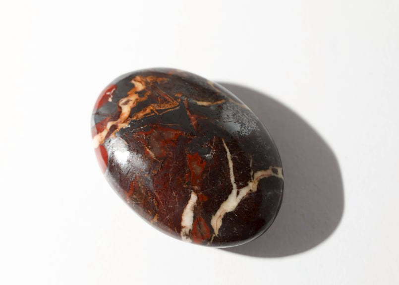 【高品質】レッドジャスパー　握り石 現実を動かす】レッドジャスパーの握り石 | Y.S.Y24