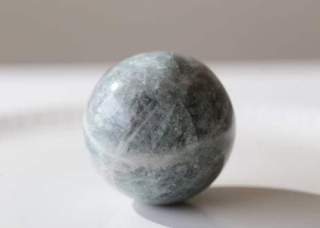 【new earth】虹入り キラキラアクアマリン スフィア