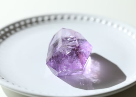 【美への目覚め】虹入りアメジスト フリーフォーム