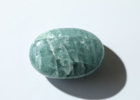 【クジラの歌】アクアマリン 握り石