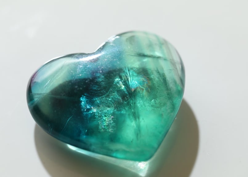 Hawaii】虹入りフローライト ハート | Y.S.Y24