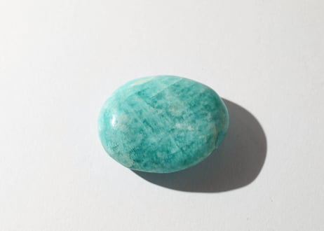 大技封入❣️【虚空蔵菩薩から智慧を授かる】アマゾナイト 握り石 ※イベントクーポン使用不可