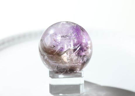【愛の地球】虹入り トリコロール 水晶 スフィア