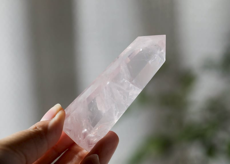 ローズクォーツ　ジェミー　スター　びっくりレインボー　虹　モザンビーク ローズクォーツ ジェミー スター びっくりレインボー 虹 モザンビーク