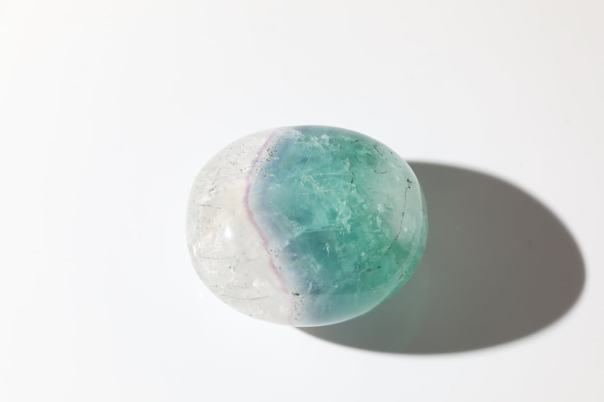 あなたを癒したい】フローライト 握り石 | Y.S.Y24