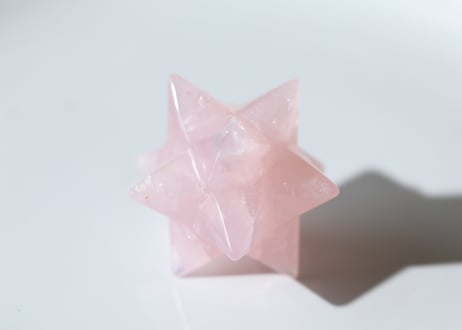 【カルマ解放のシッティ入り】ローズクォーツ アステロイド