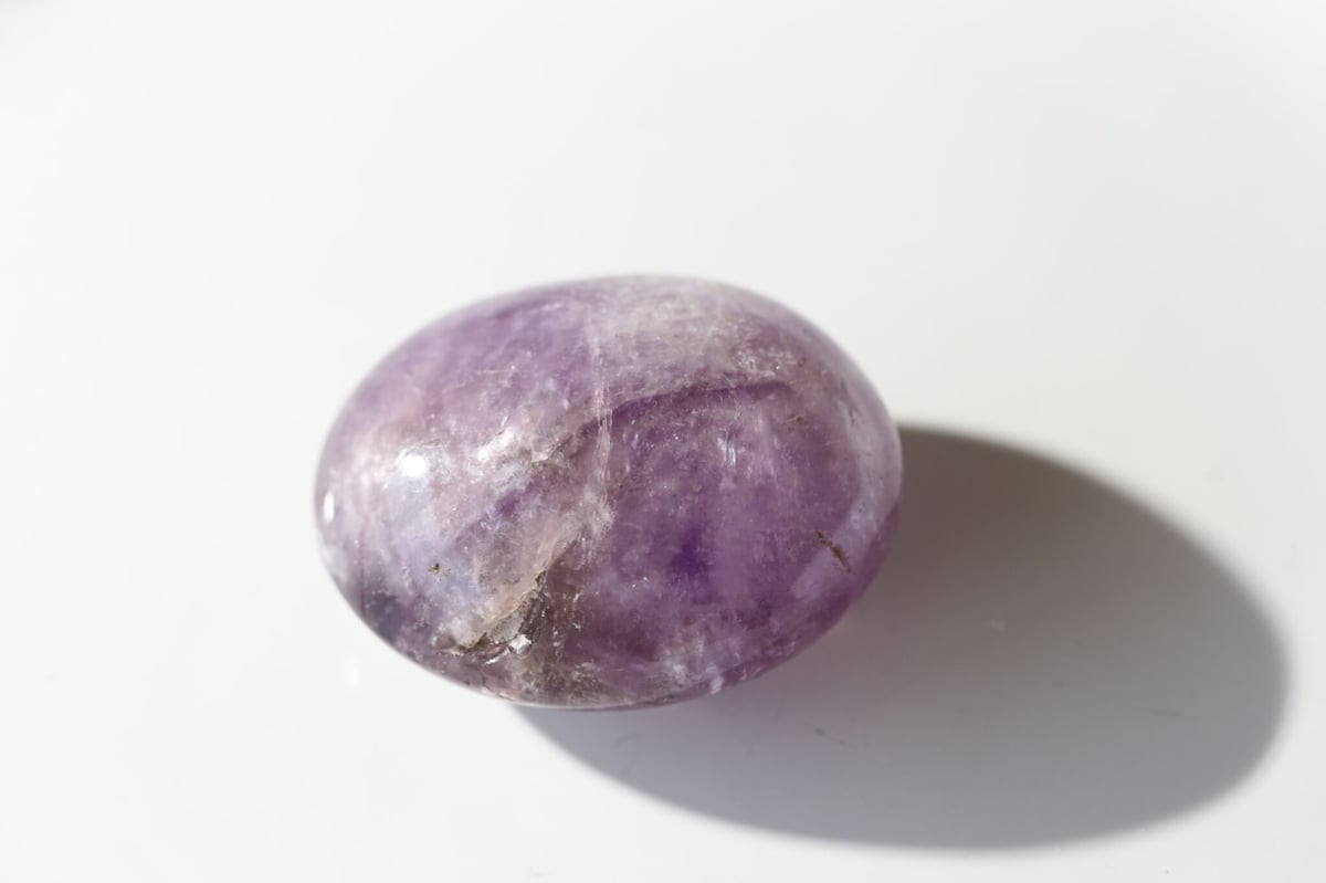 寄り添う】アメジスト 握り石 | Y.S.Y24