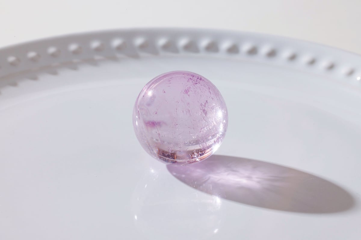 神聖な温もり】ハイクオリティ クンツァイト スフィア | Y.S.Y24