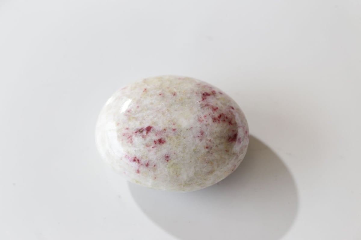 入手困難 稀少なシナバー・イン・ドロマイト 天然石・パワーストーンの東昇 - シナバーインクォーツ（辰砂）｜Yahoo