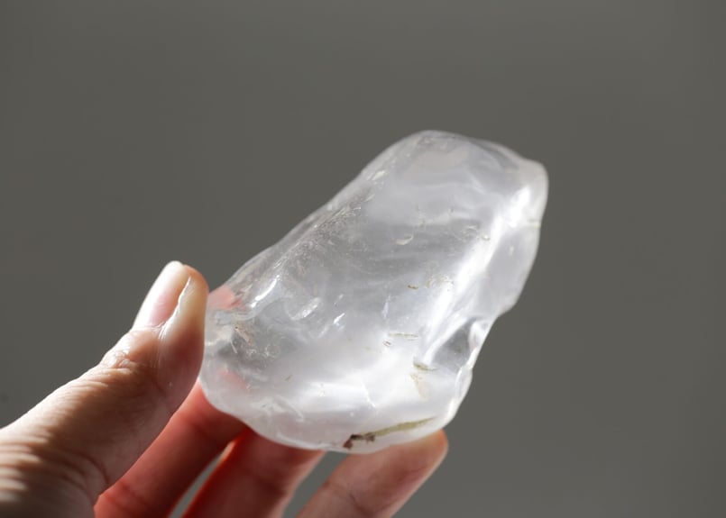 手磨き水晶　ヒマラヤ水晶 ガネッシュヒマール産