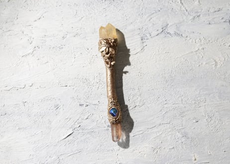 【J.U.rinne】〈Juriの妖精からのリーディングメッセージ付き〉タンジェリンクォーツとエンジェルオーラアメジストの幸運のBEE ワンド