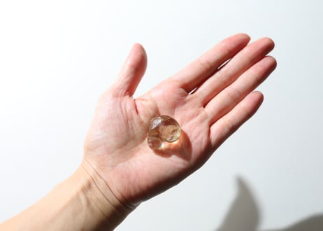 【軽やかに楽しむ】虹入り ナチュラルシトリン スカル