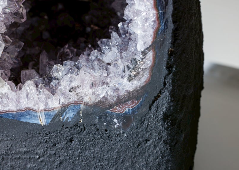 ⭐Orihです お値下げ中水晶入りアメジストドーム エドワード淺井さんによる技入り❣️【風水を整える/奇跡が