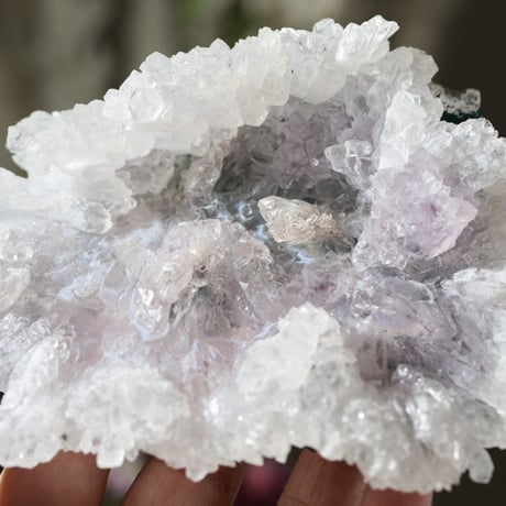 《レア》ホワイト　フラワーアメジスト　お花沢山　《台座付き》 フラワーアメジスト | STORES