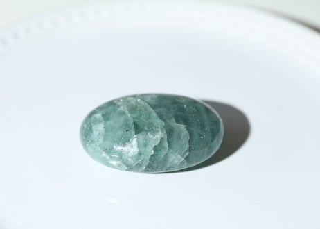 【クジラの歌】アクアマリン 握り石