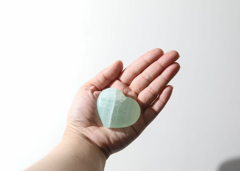 カルマ解放のシッティ入り】グリーンカルサイト ハート | Y.S.Y24