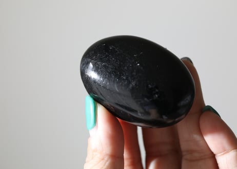 【感謝のこころ】ブラックトルマリン 握り石