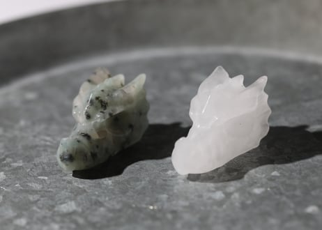 【のびのびと生きる】キウイジャスパー＆クォーツ ドラゴンセット