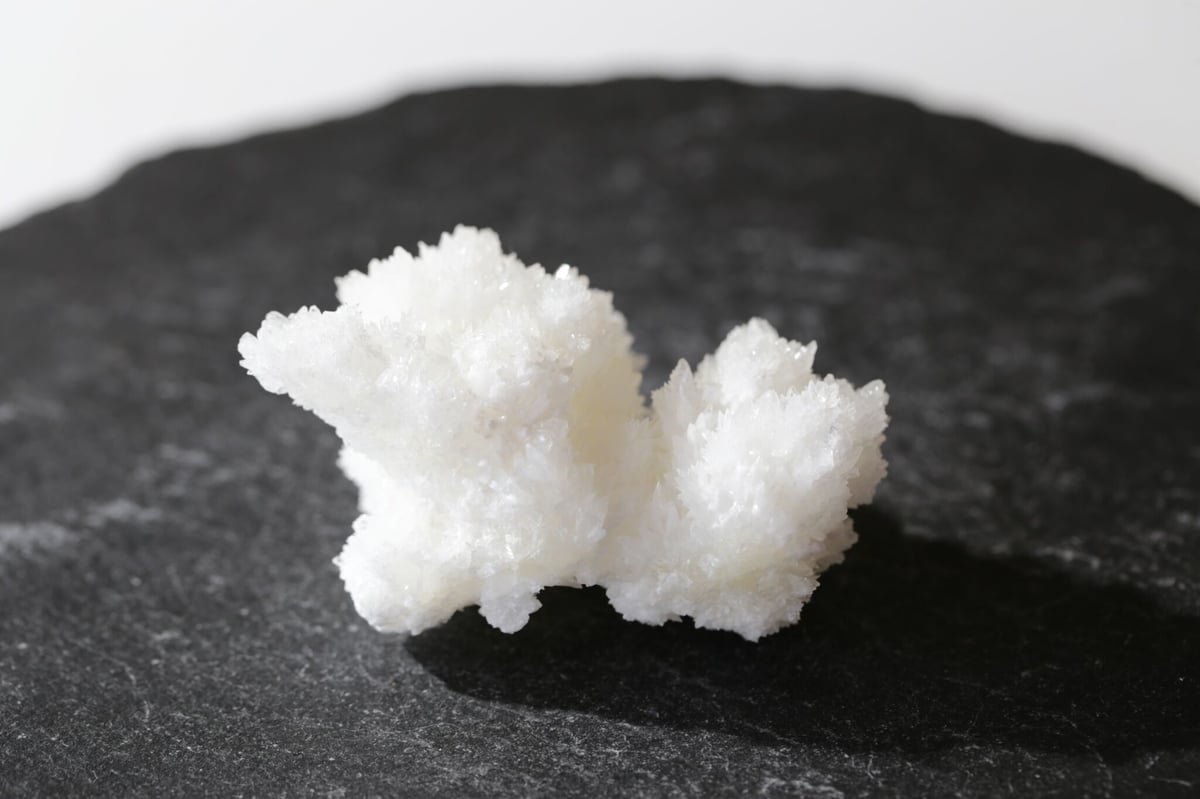 精霊の里】ホワイトアラゴナイト | Y.S.Y24