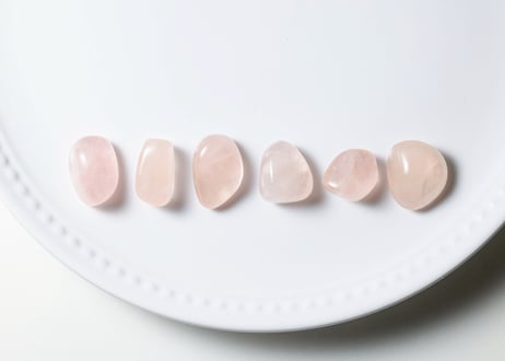 【ハートのまま生きる】ハイクオリティ モルガナイト タンブルS（６個セット）